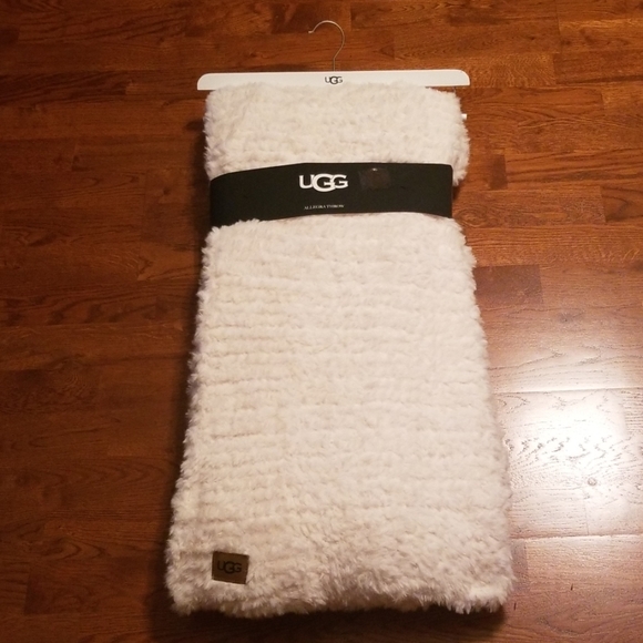 UGG Other Ugg Throw Allegra In Snow 5x70 Poshmark